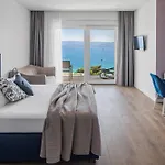Βίλα Luxurious Lapis - Heated Pool, Sauna, Gym And Spa, 120m To Sandy Omiš