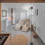 Luxurious Lapis - Heated Pool, Sauna, Gym And Spa, 120m To Sandy * Omiš