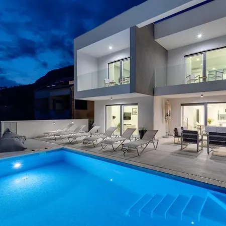 Luxurious Lapis - Heated Pool, Sauna, Gym And Spa, 120m To Sandy Βίλα