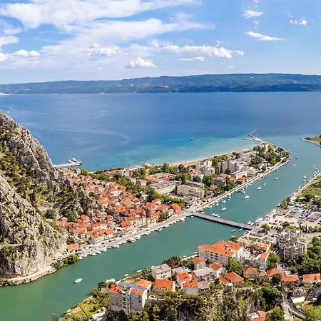 Luxurious Lapis - Heated Pool, Sauna, Gym And Spa, 120m To Sandy Villa Omiš