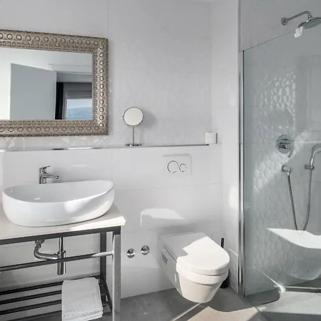 Luxurious Lapis - Heated Pool, Sauna, Gym And Spa, 120m To Sandy Omiš