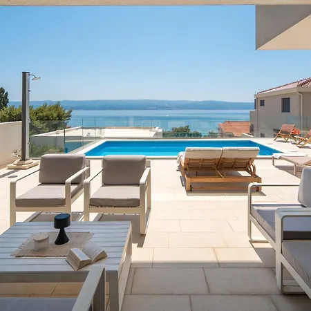 Villa Luxurious Lapis - Heated Pool, Sauna, Gym And Spa, 120m To Sandy Omiš