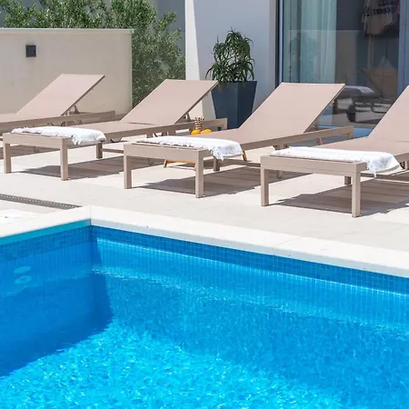 Luxurious Lapis - Heated Pool, Sauna, Gym And Spa, 120m To Sandy