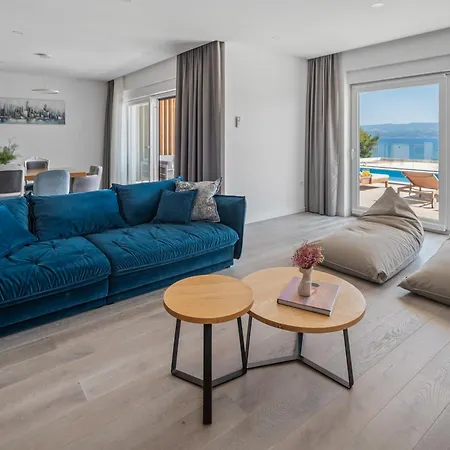 Βίλα Luxurious Lapis - Heated Pool, Sauna, Gym And Spa, 120m To Sandy Omiš