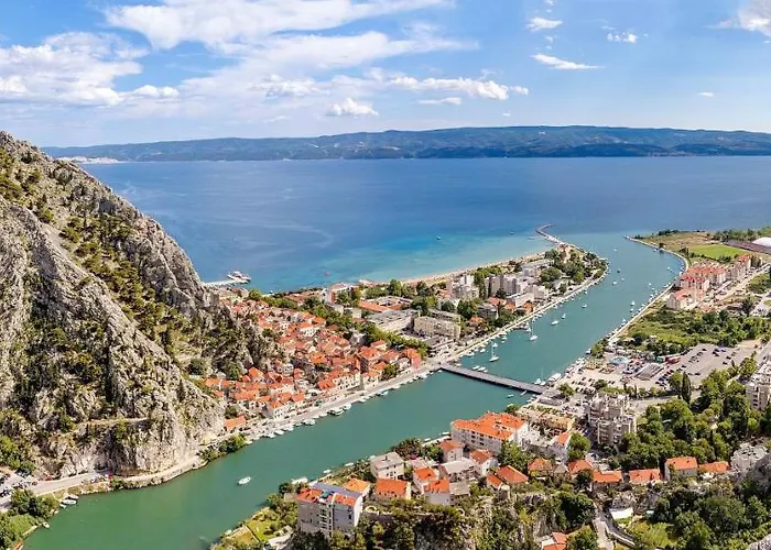 Luxurious Lapis - Heated Pool, Sauna, Gym And Spa, 120m To Sandy Villa Omiš