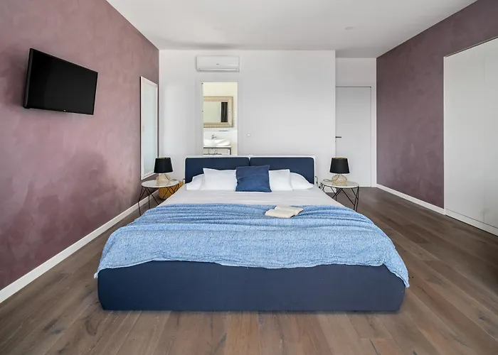 Luxurious Lapis - Heated Pool, Sauna, Gym And Spa, 120m To Sandy Villa