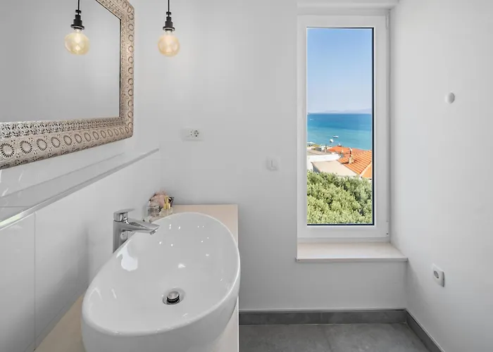 Villa Luxurious Lapis - Heated Pool, Sauna, Gym And Spa, 120m To Sandy