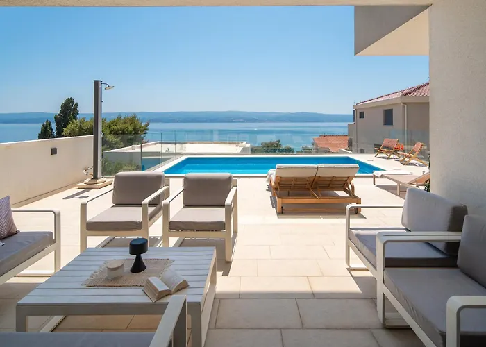 Villa Luxurious Lapis - Heated Pool, Sauna, Gym And Spa, 120m To Sandy Omiš