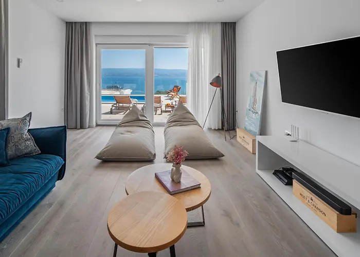 Villa Luxurious Lapis - Heated Pool, Sauna, Gym And Spa, 120m To Sandy *